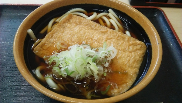 「きつねうどん 460円」@そば処 めとろ庵 後楽園店の写真