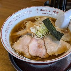 ワンタンメン細麺（880円）