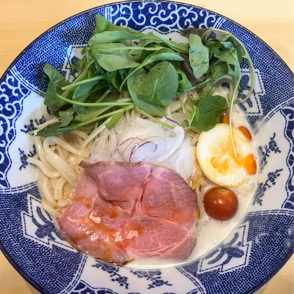 「冷し鶏白湯らぁめん【限定】1000円」@らぁめん このしろの写真