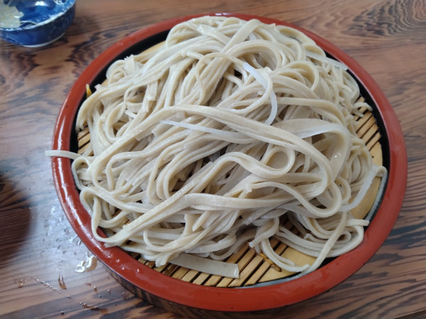 「大根そば+いか天+ビール中瓶」@日の本家の写真