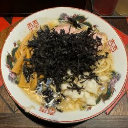 背脂煮干しラーメン　1080円