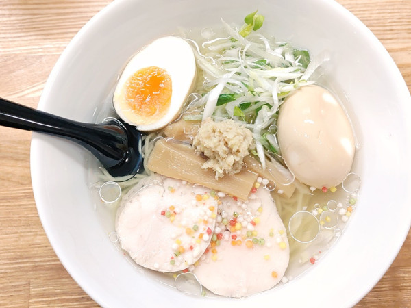 「冷たいジンジャーヌードル＋味玉」@亀戸ジンジャーヌードルの写真