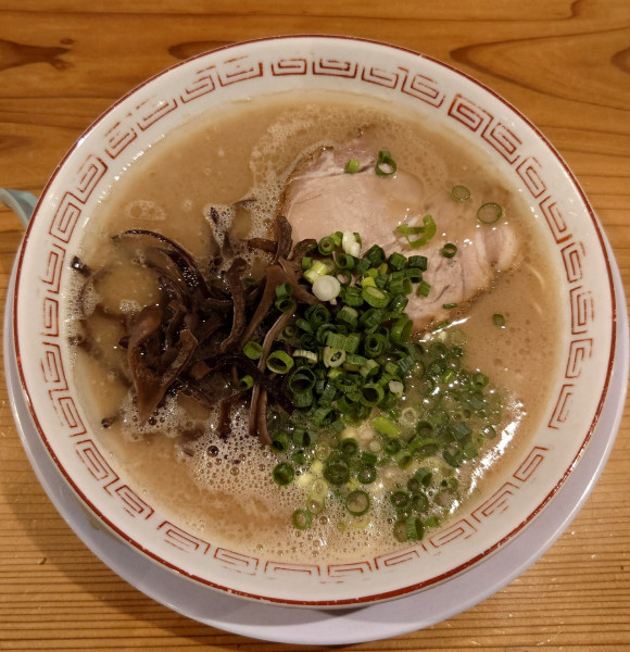 「博多ラーメン(750円)」@博多屋台の写真