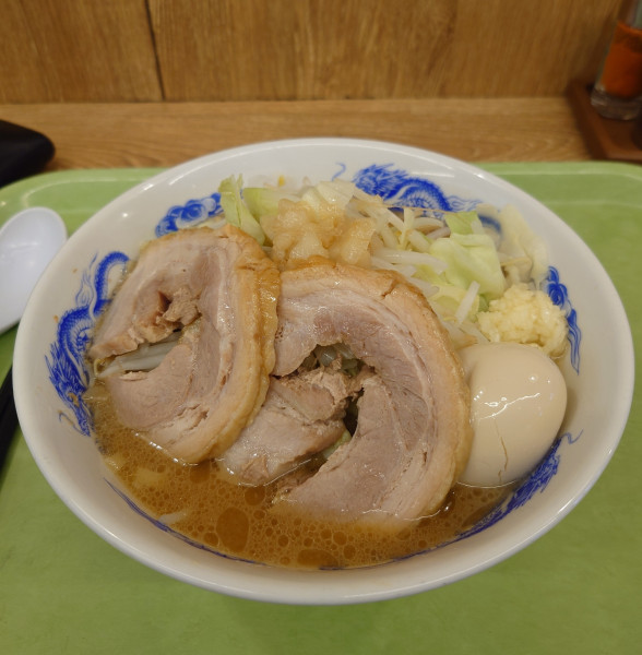 「豚玉ラーメン(990円)」@ジャンクガレッジ フォレオ菖蒲店の写真