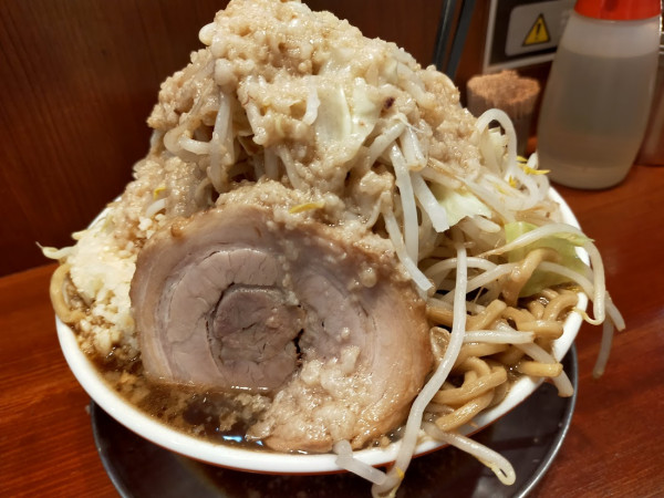 「らーめん・麺追加100g（全部マシマシ）」@三代目 らーめん 千の写真