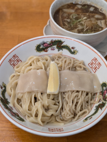 「昆布水つけ麺 醤油＋ワンタン(3個)」@和渦製麺の写真