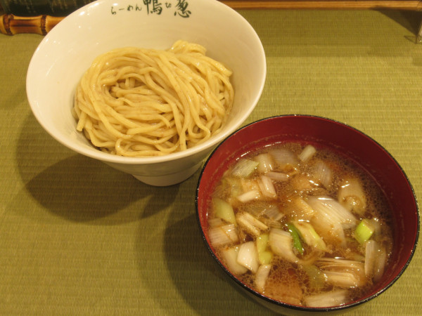 「つけ麺（1,050円）」@らーめん 鴨to葱 イイトルミネ新宿店の写真