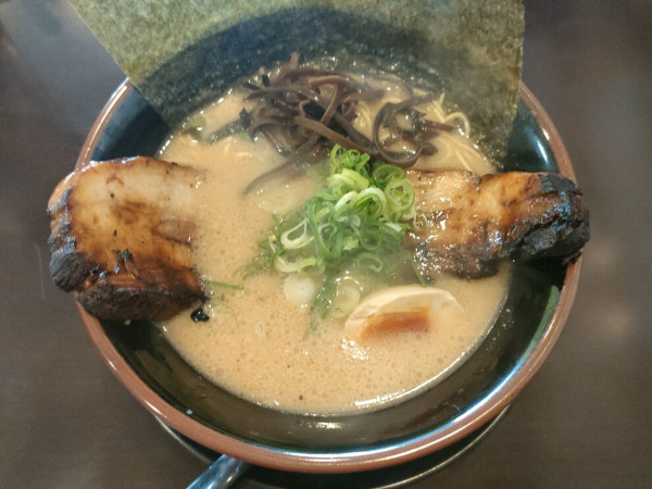 「特製ロングチャーシューめん」@拉麺亭 つるる 一宮西店の写真