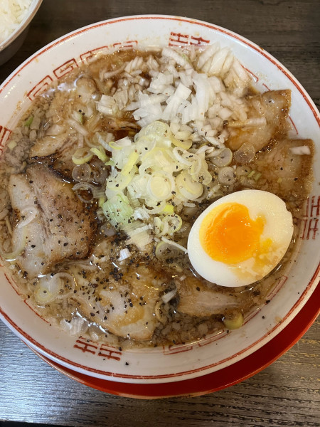 「醤油ラーメン　900円」@焼豚ラーメン 弥太郎 豊川本店の写真