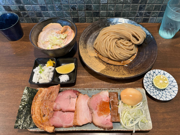 「つけ麺中」@麺屋みつば＋クローバーの写真