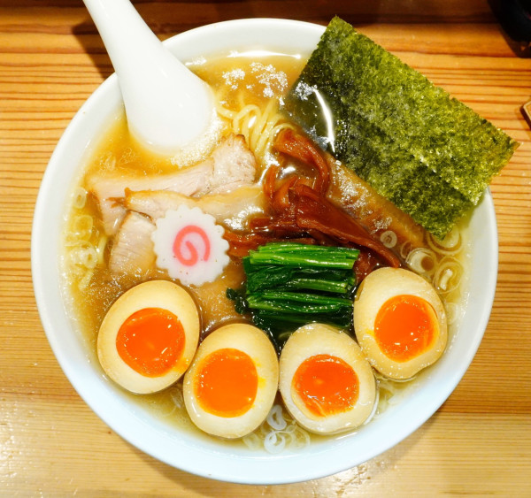 「しおラーメン＋味玉Ｗ＋COEDO毬花」@オランダ軒の写真