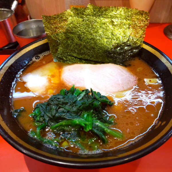 「ラーメン 並（￥850）」@横浜家系ラーメン 大﨑家の写真