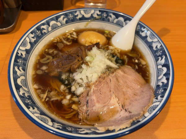 「八王子ら〜めん(950円)」@らーめん いちの写真