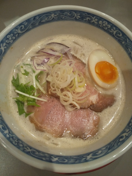 「泡鶏白湯」@ラーメンは飲み物だがや。の写真