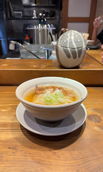 「らーめん macro」@人類みな麺類 東京本店の写真