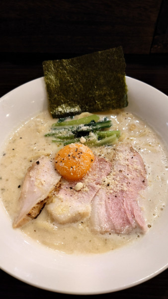 「鶏ボナーラ　800円(平日割引)」@横道の写真