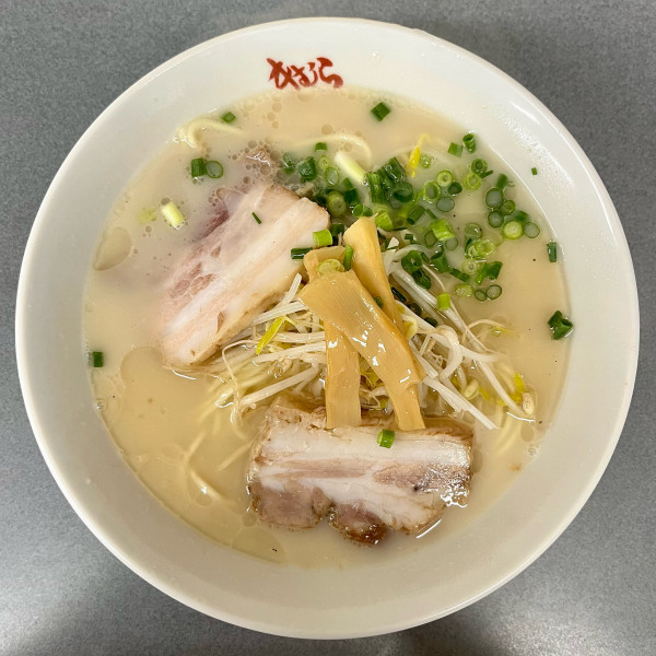 「塩ラーメン（930円）」@きむら 北店の写真