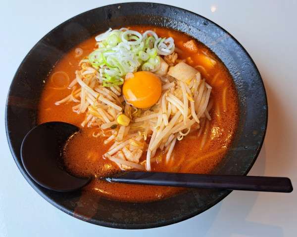 「キムチ納豆並盛1000円」@柳家 一関店の写真
