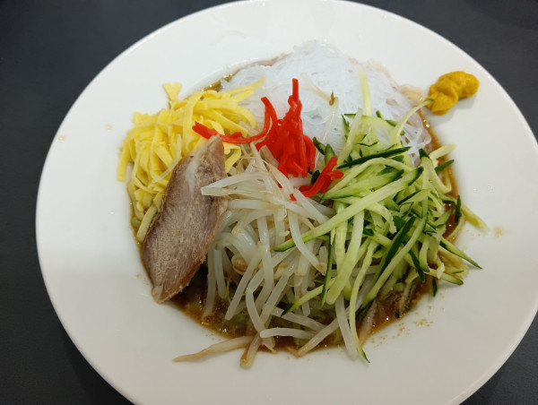 「冷やし中華(¥600)」@博多天神 お茶の水店の写真