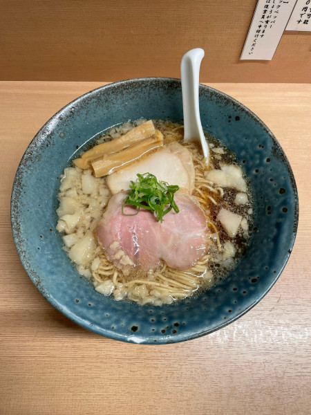 「背脂醤油らぁ麺(950円)」@らぁ麺 にし田の写真
