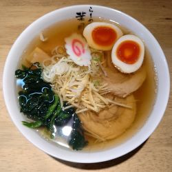 生姜ラーメン+味玉(半麺、1000円)