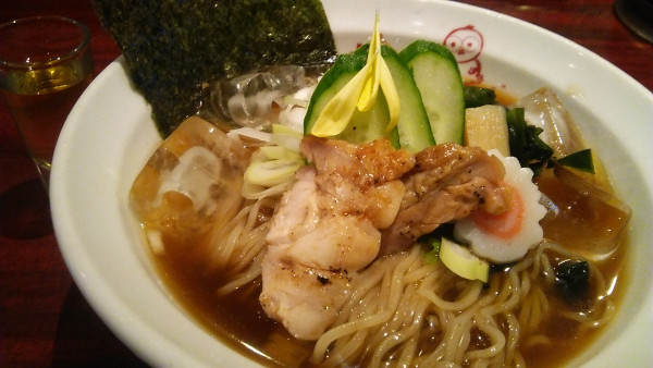 「つったい(冷たい)ラーメン 960円+りんご酢 50円」@麺ダイニング ととこの写真