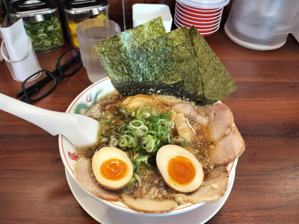 「全部のせラーメン 1089円」@ラーメン魁力屋 港北インター店の写真