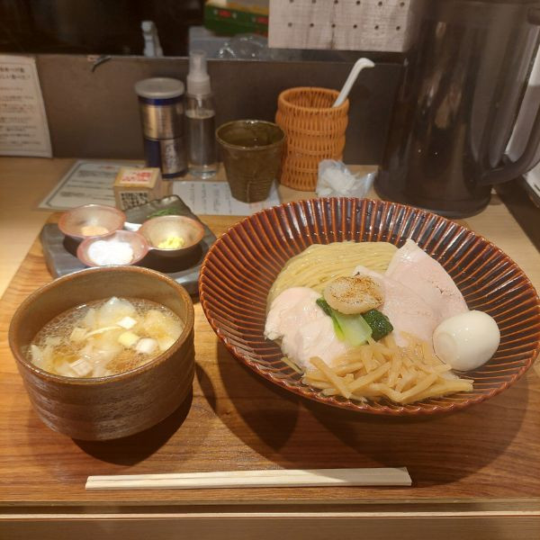 「特製帆立の昆布水つけ麺大盛 黒＋帆立と佃煮ご飯」@Tokyo Style Noodle ほたて日和の写真