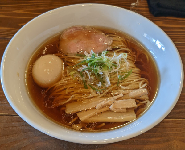 「醤油ラーメン + 味玉」@Ramen La mia casaの写真