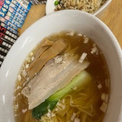 ラーメン大盛と半炒飯