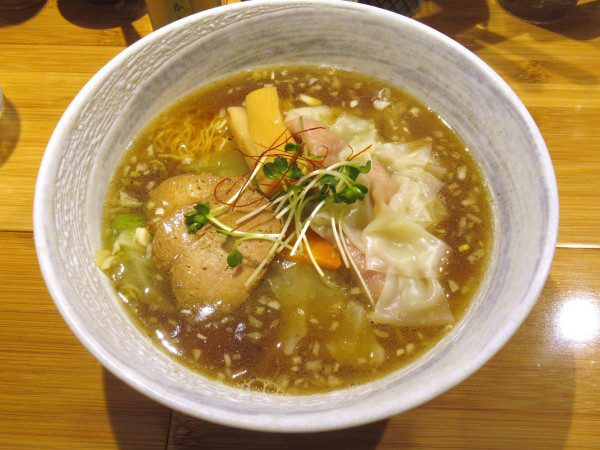 「わんたん麺（1,300円）」@吉昇亭の写真
