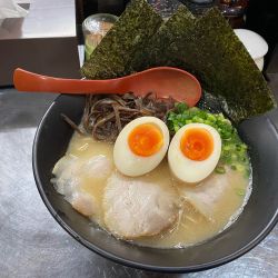 あかつきデラックス1,100円（バリ固）