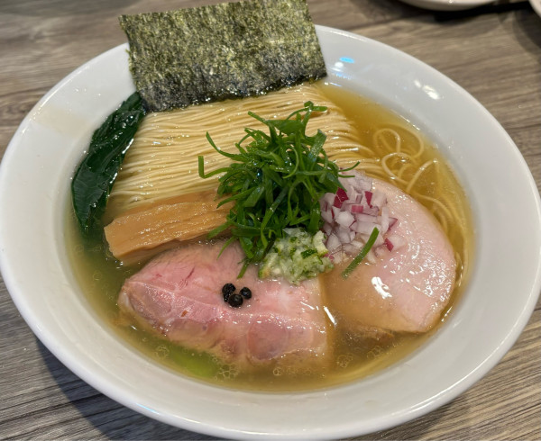 「塩らぁ麺」@だれやめやの写真