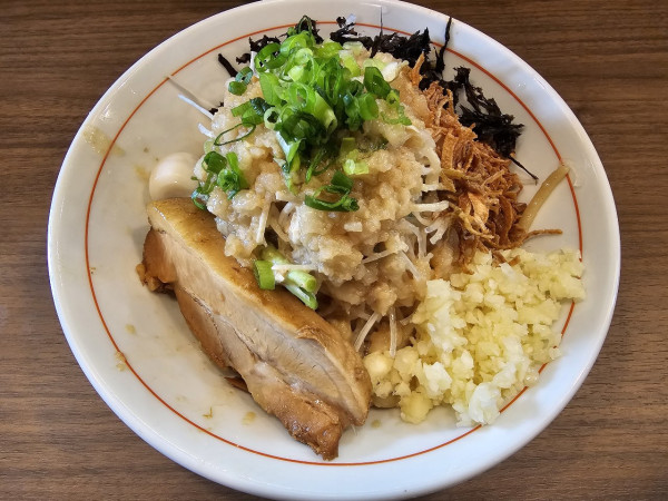 「【限定】冷やしまぜそば（200g）　1050円」@ラーメン謝の写真