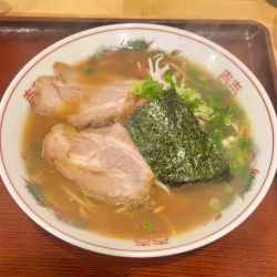 中華そば（880円）