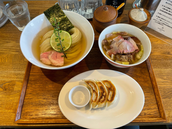 「昆布水つけ麺 塩・大・ちょい肉増し・餃子」@YOKOKURA STOREHOUSEの写真