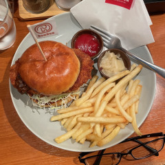 ドムドムハンバーガーPLUSの画像