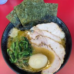 チャーシュー麺　半熟味玉