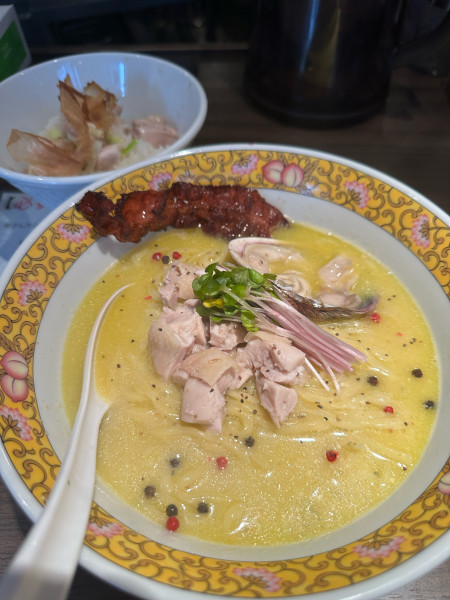 「【限定】大アサリのムール貝カルボ+鶏ワサビご飯」@塩生姜らー麺専門店MANNISHの写真