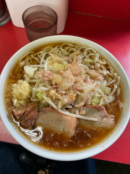 「小ラーメン（800円）麺硬め、ニンニク、アブラ、カラメ」@ラーメン二郎 上野毛店の写真