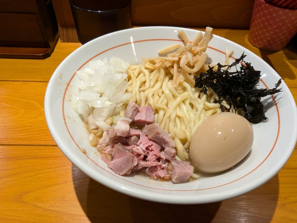 「味玉背脂まぜそば」@背脂煮干し中華そば 和市 大崎店の写真