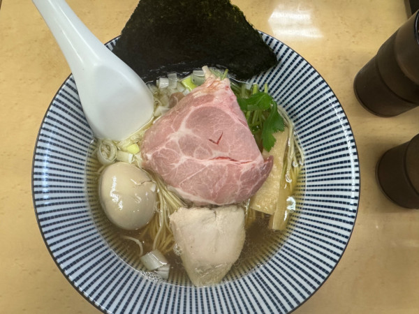 「特製煮干しそば（白醤油）」@中華そば よしかわの写真