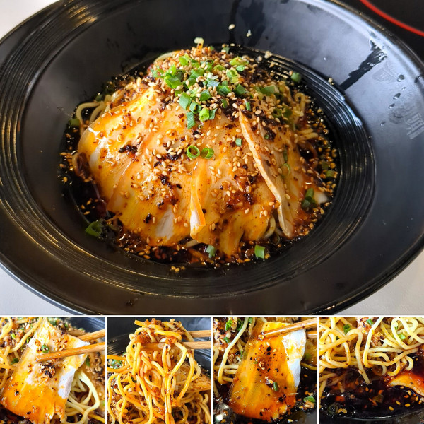 「蒜泥白肉涼面(夏季限定)　980円」@蓉城飯局の写真