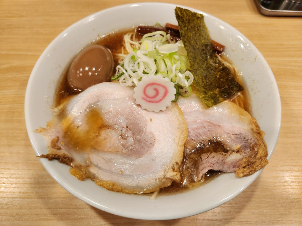 「煮干し中華そば　醤油」@麺や 六等星の写真