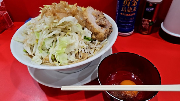 「ラーメン300g＋節玉」@ラーメン ノックアウトの写真