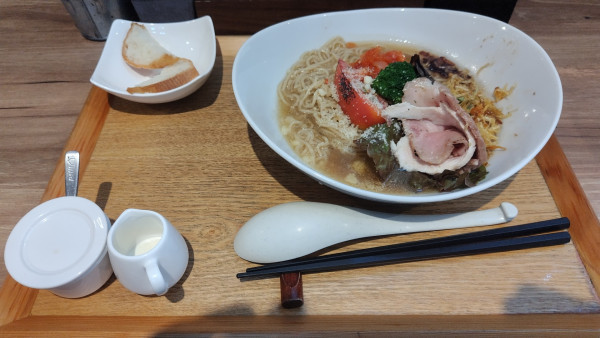 「French tomato らぁ麺」@フレンチラーメンの店 MATOYAの写真