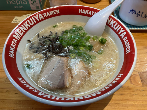 「博多ラーメン」@めんくいや 青森松原店の写真