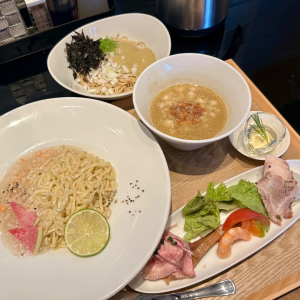 「オマール海老の濃厚餡かけつけ麺＋牡蠣の和え玉」@Fishmenの写真