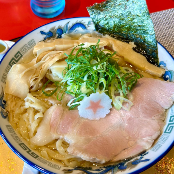 「わんたん中華そば（塩）太麺」@中華そば 凜星の写真