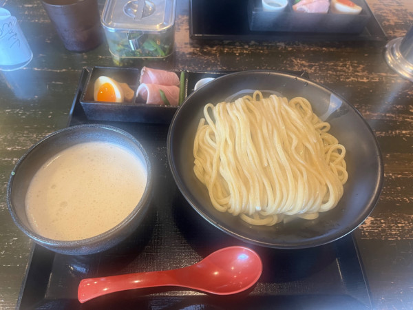 「鶏とろみつけ麺」@麺屋甚八 飾磨店の写真
